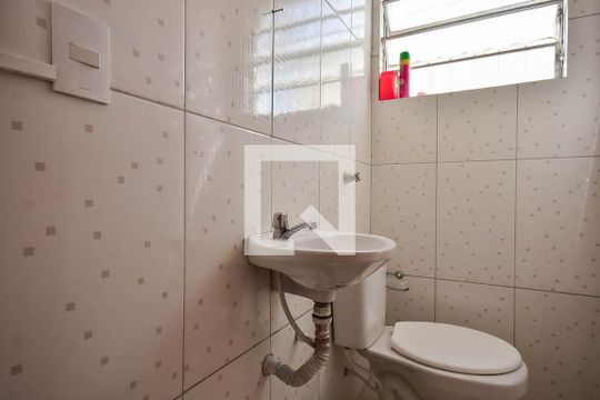 Lavabo de casa à venda com 3 quartos, 180m² em Jardim Monte Kemel, São Paulo