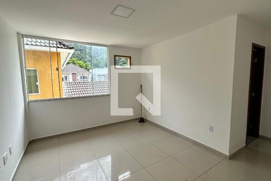 Quarto 1 de casa de condomínio à venda com 2 quartos, 220m² em Vargem Grande, Rio de Janeiro