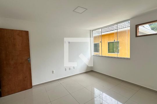 Quarto 1 de casa de condomínio à venda com 2 quartos, 220m² em Vargem Grande, Rio de Janeiro