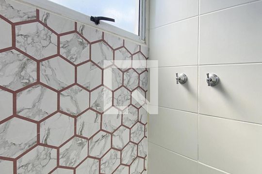 Banheiro de apartamento à venda com 2 quartos, 58m² em Santo André, São Leopoldo