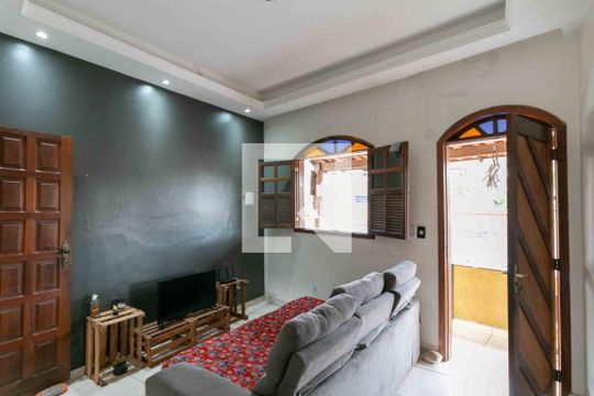 Casa à venda com 3 quartos, 90m² em Xodó Marize, Belo Horizonte