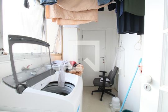Área de Serviço de apartamento para alugar com 3 quartos, 146m² em Jardim Ampliação, São Paulo