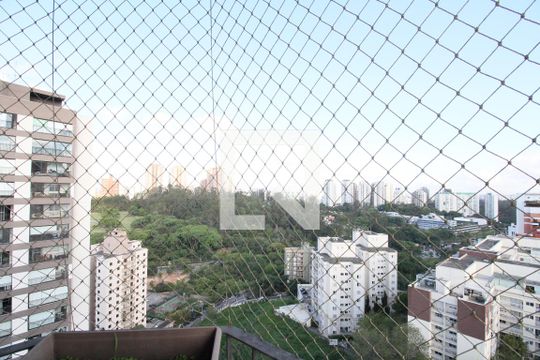 Vista Suíte de apartamento para alugar com 3 quartos, 146m² em Jardim Ampliação, São Paulo