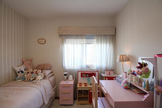 Quarto 1 de apartamento para alugar com 3 quartos, 146m² em Jardim Ampliação, São Paulo