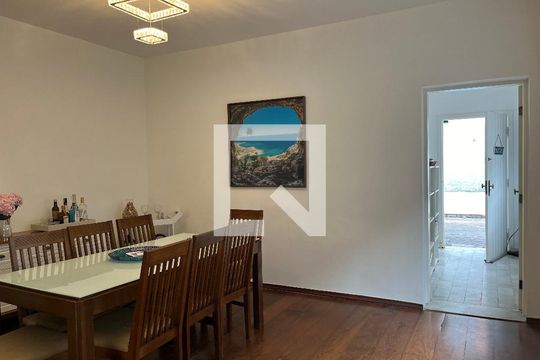 Sala de Jantar de casa para alugar com 4 quartos, 260m² em Água Branca, São Paulo
