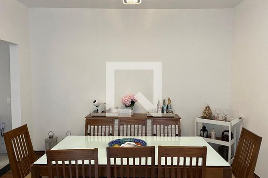Sala de Jantar de casa para alugar com 4 quartos, 260m² em Água Branca, São Paulo