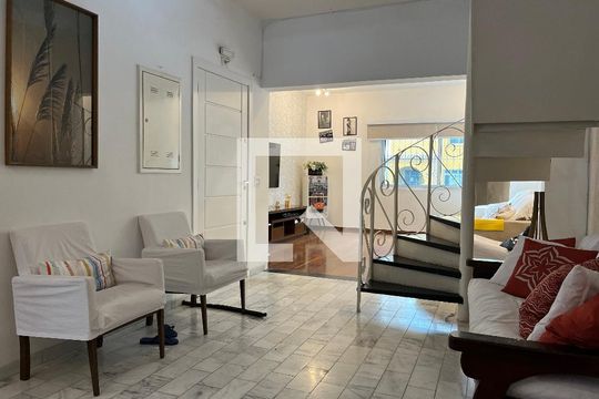 Sala 2 de casa para alugar com 4 quartos, 260m² em Água Branca, São Paulo