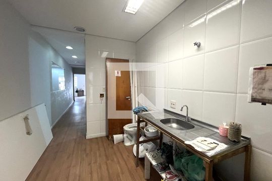 Cozinha de casa à venda com 4 quartos, 220m² em Vila Guarani, São Paulo