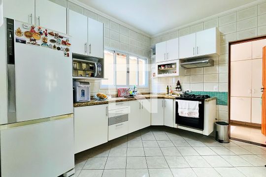 Cozinha de casa de condomínio à venda com 3 quartos, 254m² em Vila Sao Judas Tadeu, Guarulhos