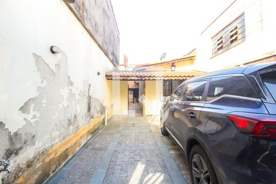 Garagem de casa para alugar com 2 quartos, 200m² em Parada Xv de Novembro, São Paulo