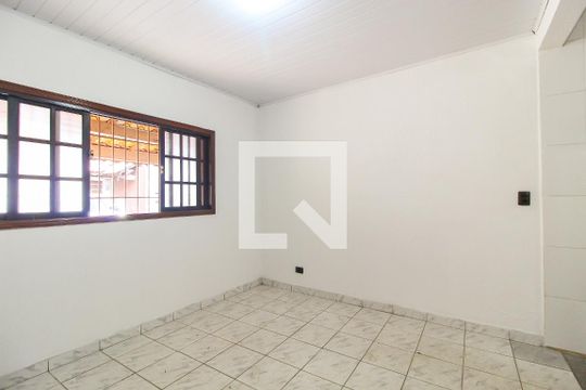 Sala de casa para alugar com 2 quartos, 200m² em Parada Xv de Novembro, São Paulo