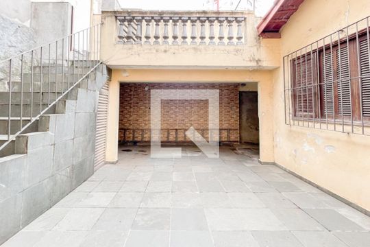 Quintal de casa à venda com 5 quartos, 273m² em Baeta Neves, São Bernardo do Campo