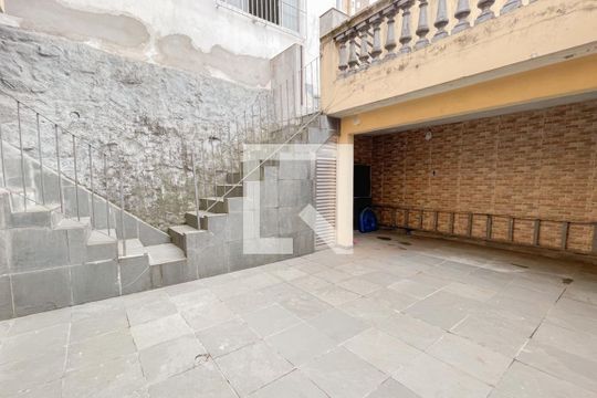 Quintal de casa à venda com 5 quartos, 273m² em Baeta Neves, São Bernardo do Campo