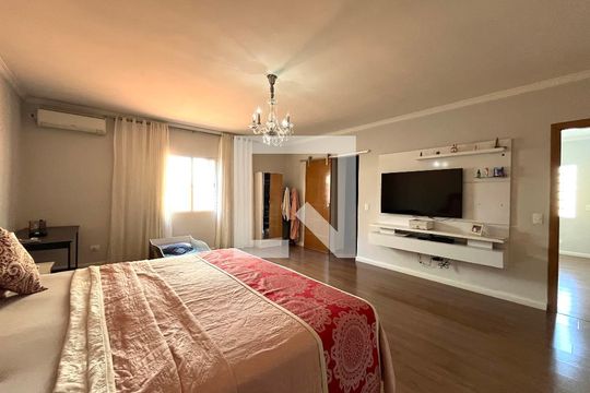 Suite 1 de casa à venda com 3 quartos, 360m² em Jabaquara, São Paulo
