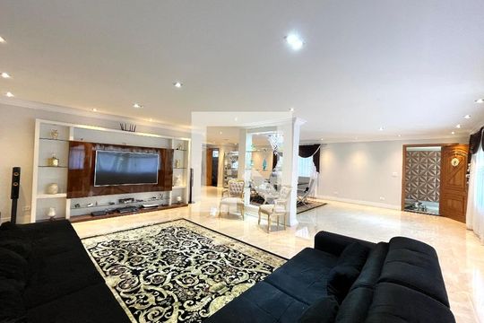 Sala de casa à venda com 3 quartos, 360m² em Jabaquara, São Paulo