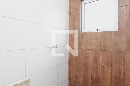 Banheiro de apartamento para alugar com 1 quarto, 30m² em Vila Nova Cachoeirinha, São Paulo