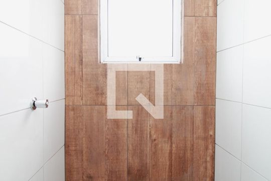 Banheiro de apartamento para alugar com 1 quarto, 30m² em Vila Nova Cachoeirinha, São Paulo
