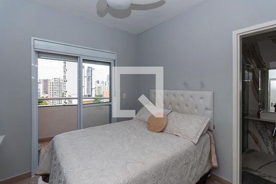 Quarto 1 Suíte de apartamento para alugar com 3 quartos, 194m² em Água Branca, São Paulo