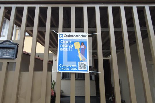Plaquinha de casa à venda com 2 quartos, 80m² em Vila Gumercindo, São Paulo