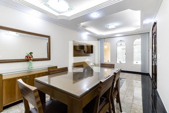 Sala de casa à venda com 3 quartos, 200m² em Jardim Santa Emilia, São Paulo