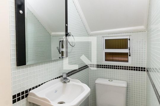 Lavabo de casa à venda com 3 quartos, 200m² em Jardim Santa Emilia, São Paulo