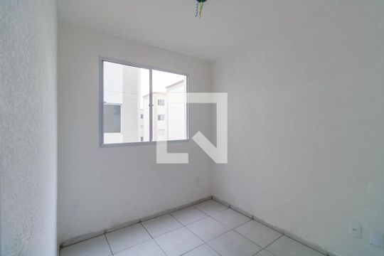 Quarto de apartamento à venda com 2 quartos, 39m² em Jardim Cláudia, São Paulo