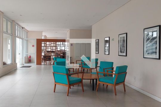Hall de entrada de apartamento à venda com 3 quartos, 75m² em Vila Apiai, Santo André