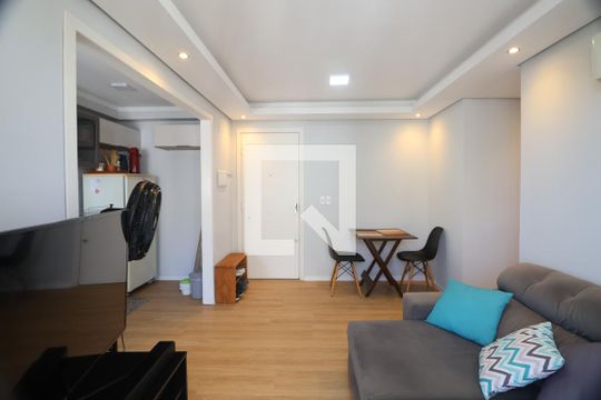 Sala de apartamento à venda com 2 quartos, 48m² em Igara, Canoas