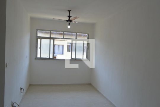 Apartamento à venda com 2 quartos, 58m² em Jacarepaguá, Rio de Janeiro