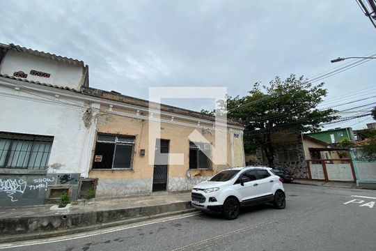 Fachada de casa à venda com 1 quarto, 78m² em Engenho de Dentro, Rio de Janeiro