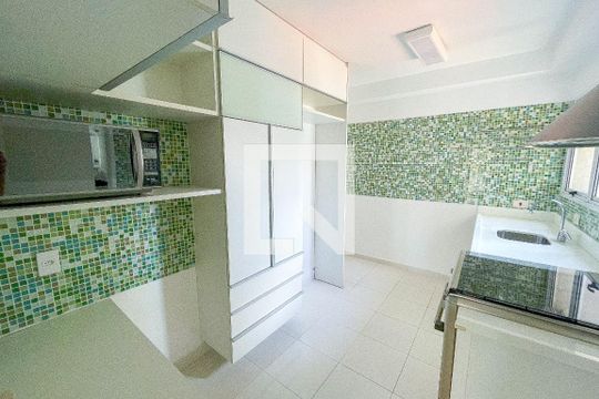 Cozinha de apartamento à venda com 3 quartos, 120m² em Pinheiros, São Paulo