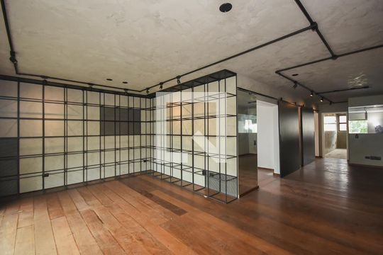 Apartamento à venda com 3 quartos, 180m² em Paraisópolis, São Paulo