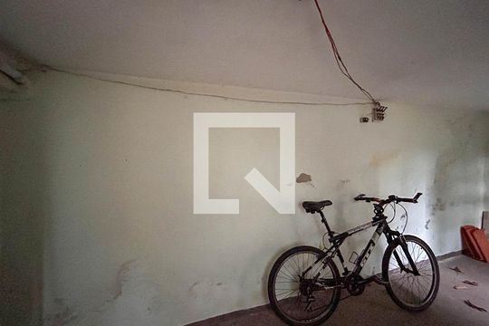 Quarto de Serviço de casa à venda com 3 quartos, 130m² em Vila Cavaton, São Paulo
