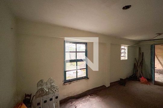 Quarto de Serviço de casa à venda com 3 quartos, 130m² em Vila Cavaton, São Paulo