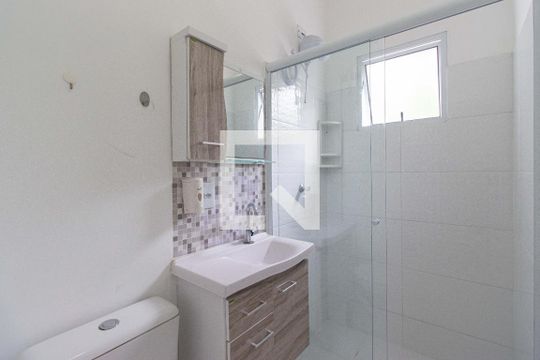 Banheiro de kitnet/studio para alugar com 1 quarto, 20m² em Vila Mariana, São Paulo