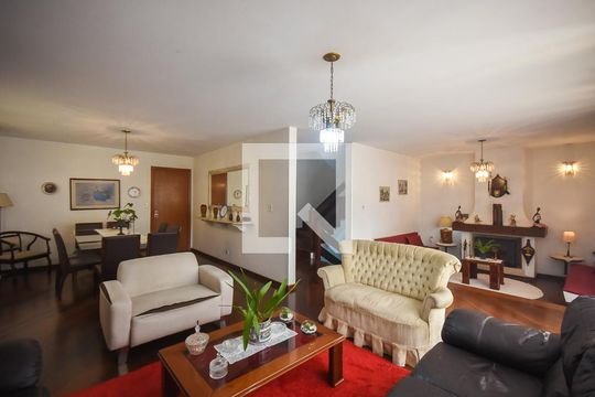 Casa para alugar com 3 quartos, 356m² em Vila Andrade, São Paulo