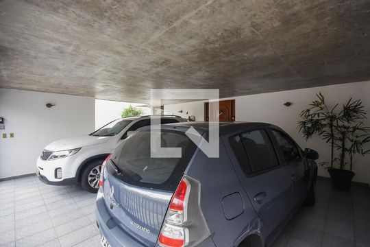Garagem de casa para alugar com 3 quartos, 356m² em Vila Andrade, São Paulo