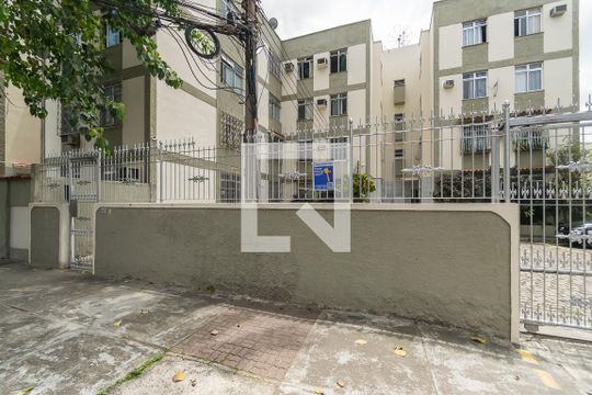 Fachada da Entrada  de apartamento à venda com 2 quartos, 57m² em Irajá, Rio de Janeiro