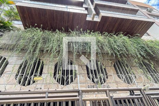 Fachada de apartamento à venda com 3 quartos, 240m² em Grajaú, Rio de Janeiro