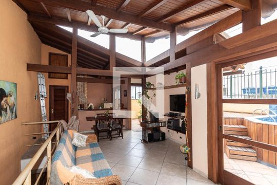 Cobertura de apartamento à venda com 3 quartos, 240m² em Grajaú, Rio de Janeiro