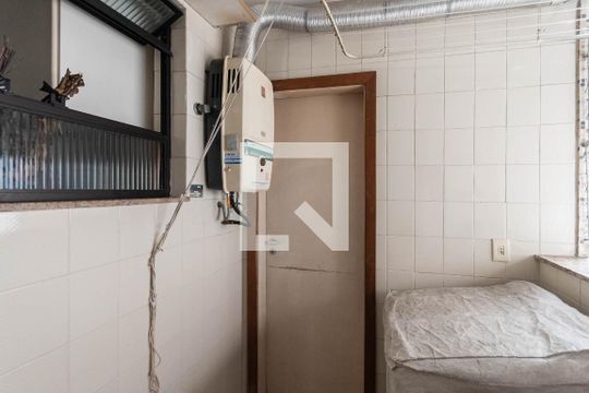 Área de Serviço de apartamento à venda com 3 quartos, 240m² em Grajaú, Rio de Janeiro