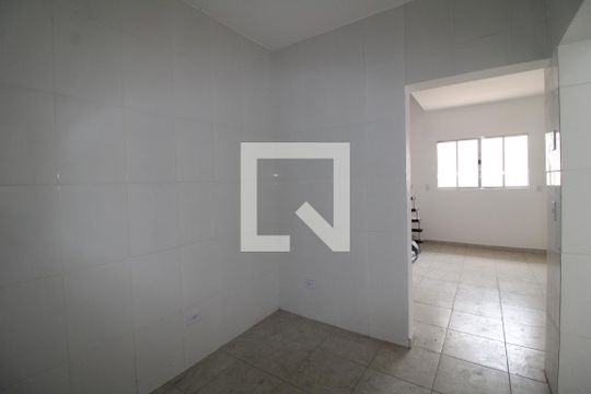 Cozinha de casa de condomínio para alugar com 2 quartos, 65m² em Vila Aurora (zona Norte), São Paulo