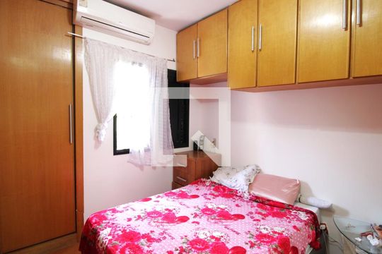 Suíte 1 de casa de condomínio à venda com 2 quartos, 78m² em Vila Ede, São Paulo