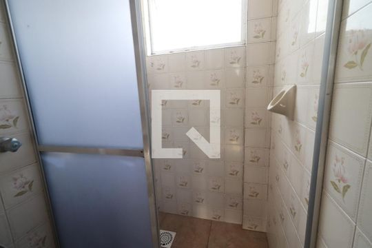 Banheiro de apartamento à venda com 2 quartos, 74m² em Centro, Novo Hamburgo