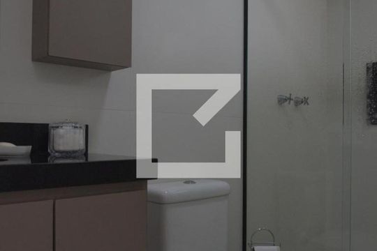 Banheiro de apartamento à venda com 2 quartos, 62m² em Jardim, Santo André