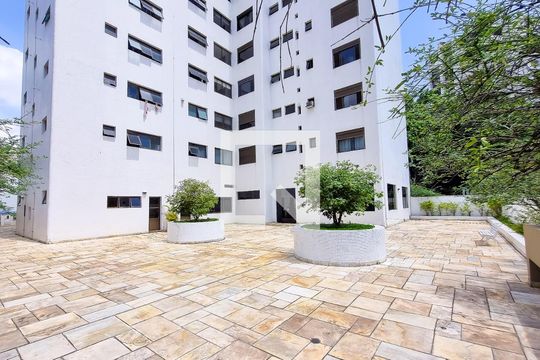 Área comum de apartamento à venda com 4 quartos, 200m² em Real Parque, São Paulo