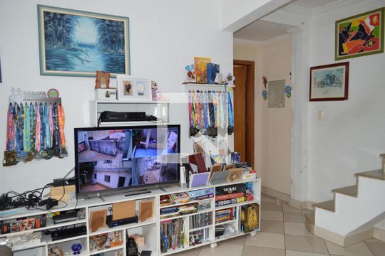Sala de casa à venda com 4 quartos, 210m² em Cambuci, São Paulo