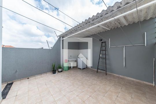 Quintal - Lavanderia de casa à venda com 3 quartos, 170m² em Vila Babilonia, São Paulo