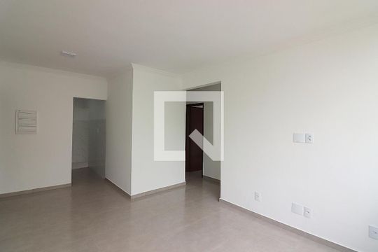 Sala de apartamento para alugar com 3 quartos, 64m² em Rudge Ramos, São Bernardo do Campo