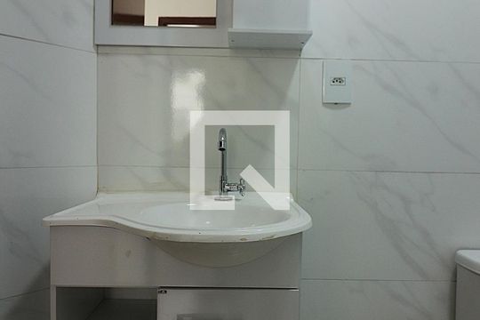 Banheiro Social de apartamento para alugar com 3 quartos, 64m² em Rudge Ramos, São Bernardo do Campo